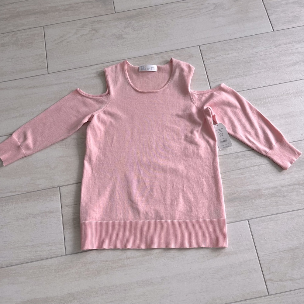 Cold shoulder top
